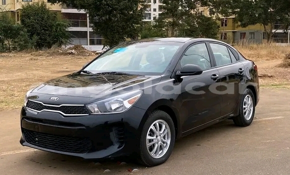 Acheter Occasion Voiture Kia rio Noir à Luanda, Province de Luanda Acheter Occasion Voiture Kia rio Noir à Luanda, Province de Luanda