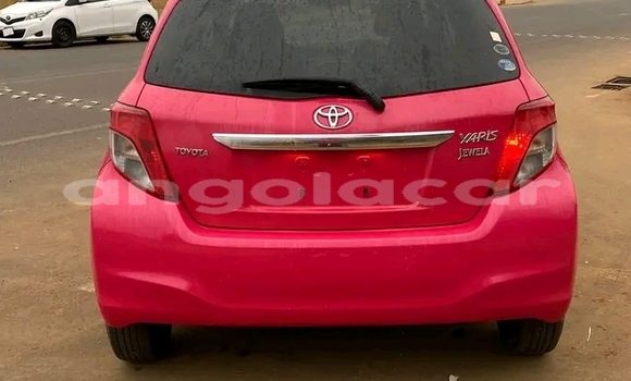 Acheter Occasion Voiture Toyota Yaris Rouge à Luanda, Province de Luanda Acheter Occasion Voiture Toyota Yaris Rouge à Luanda, Province de Luanda