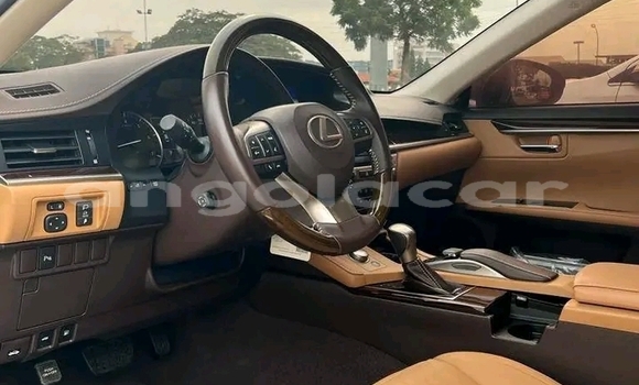 Buy Used Lexus ES Black Car in Luanda in Luanda Province Buy Used Lexus ES Black Car in Luanda in Luanda Province