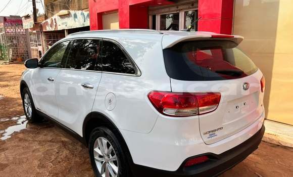 Acheter Occasion Voiture Kia Sorento Blanc à Luanda, Province de Luanda Acheter Occasion Voiture Kia Sorento Blanc à Luanda, Province de Luanda