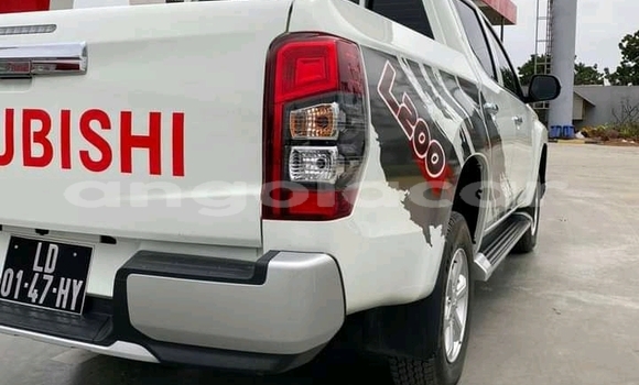 Comprar Usado Mitsubishi L200 Branco Carro em Lobito em Benguela Comprar Usado Mitsubishi L200 Branco Carro em Lobito em Benguela
