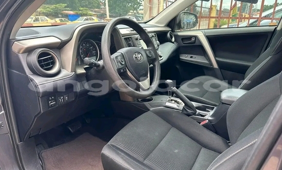 Acheter Occasion Voiture Toyota RAV4 Noir à Luanda, Province de Luanda Acheter Occasion Voiture Toyota RAV4 Noir à Luanda, Province de Luanda