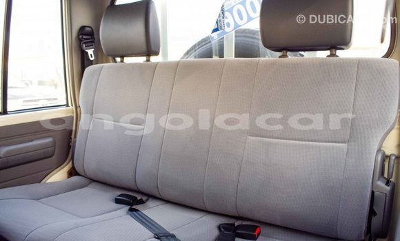 Buy Import Toyota Land Cruiser White Car in Import - Dubai in Bengo Province Buy Import Toyota Land Cruiser White Car in Import - Dubai in Bengo Province