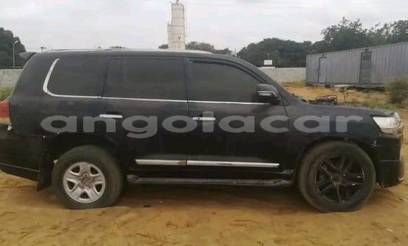 Comprar Usado Toyota Land Cruiser Outro Carro em Luanda em Luanda Province Comprar Usado Toyota Land Cruiser Outro Carro em Luanda em Luanda Province