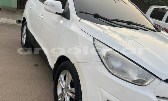 Comprar Usado Hyundai Tucson Branco Carro em Luanda em Luanda Province