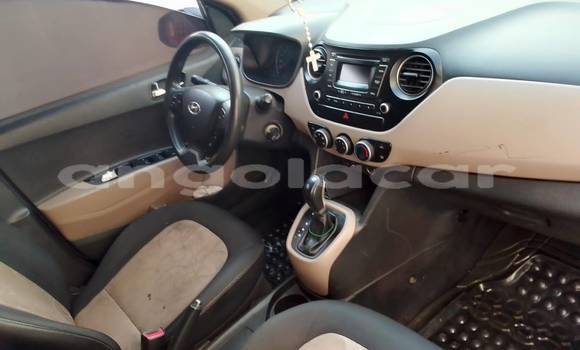 Comprar Usado Toyota Grand HiAce Outro Carro em Luanda em Luanda Province Comprar Usado Toyota Grand HiAce Outro Carro em Luanda em Luanda Province