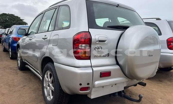 Buy Used Toyota RAV4 Silver Car in Luanda in Luanda Province Buy Used Toyota RAV4 Silver Car in Luanda in Luanda Province