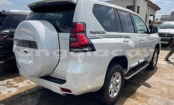 Acheter Occasion Voiture Toyota Prado Blanc à Luanda, Province de Luanda Acheter Occasion Voiture Toyota Prado Blanc à Luanda, Province de Luanda