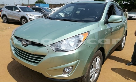 Buy Used Hyundai Tucson Green Car in Luanda in Luanda Province