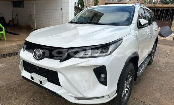 Buy Used Toyota Fortuner White Car in Luanda in Luanda Province Buy Used Toyota Fortuner White Car in Luanda in Luanda Province