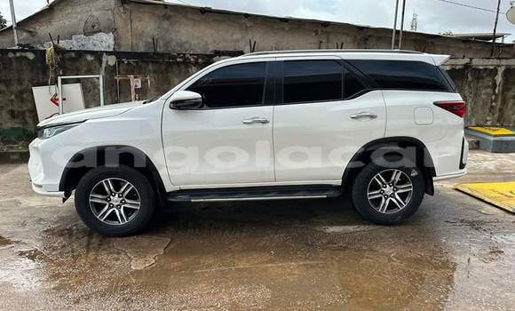 Comprar Usado Toyota Fortuner Branco Carro em Luanda em Luanda Province Comprar Usado Toyota Fortuner Branco Carro em Luanda em Luanda Province