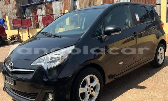Acheter Occasion Voiture Toyota Verso Noir à Luanda, Province de Luanda Acheter Occasion Voiture Toyota Verso Noir à Luanda, Province de Luanda