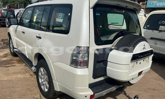 Comprar Usado Mitsubishi Pajero Branco Carro em Luanda em Luanda Province Comprar Usado Mitsubishi Pajero Branco Carro em Luanda em Luanda Province