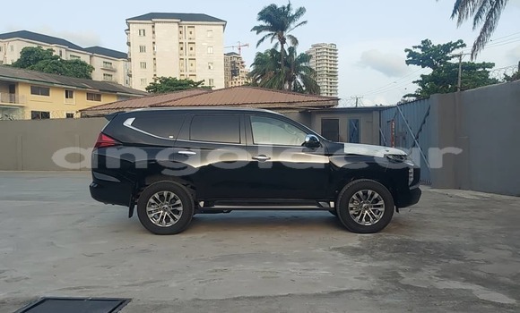 Comprar Usado Mitsubishi Pajero Preto Carro em Lobito em Benguela Comprar Usado Mitsubishi Pajero Preto Carro em Lobito em Benguela