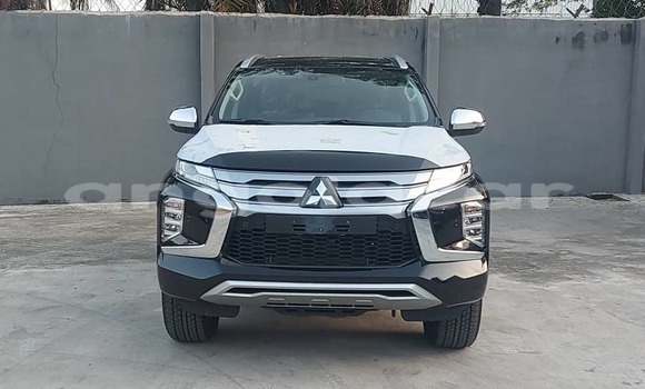 Comprar Usado Mitsubishi Pajero Preto Carro em Lobito em Benguela Comprar Usado Mitsubishi Pajero Preto Carro em Lobito em Benguela