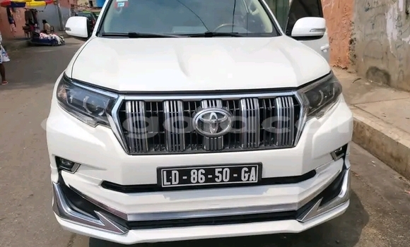 Acheter Occasion Voiture Toyota Land Cruiser Prado Blanc à Lobito, Benguela Acheter Occasion Voiture Toyota Land Cruiser Prado Blanc à Lobito, Benguela