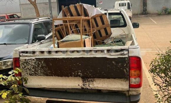 Acheter Occasion Voiture Hindustan Ambassador Autre à Luanda, Province de Luanda Acheter Occasion Voiture Hindustan Ambassador Autre à Luanda, Province de Luanda