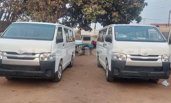 Buy Used Toyota Hiace Other Car in Luanda in Luanda Province Buy Used Toyota Hiace Other Car in Luanda in Luanda Province