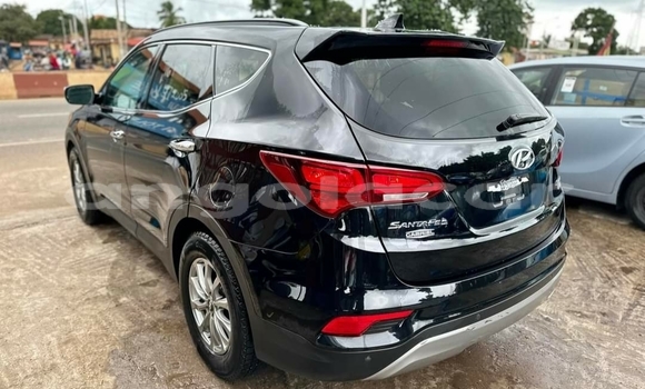 Acheter Occasion Voiture Hyundai Santa Fe Noir à Luanda, Province de Luanda Acheter Occasion Voiture Hyundai Santa Fe Noir à Luanda, Province de Luanda