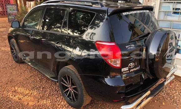 Acheter Occasion Voiture Toyota RAV4 Noir à Luanda, Province de Luanda Acheter Occasion Voiture Toyota RAV4 Noir à Luanda, Province de Luanda