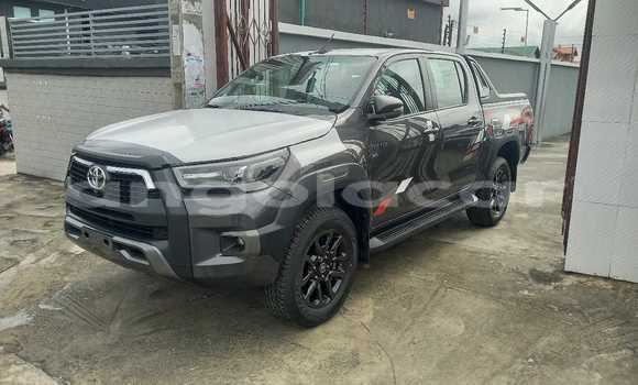 Buy Used Toyota Hilux Black Car in Luanda in Luanda Province Buy Used Toyota Hilux Black Car in Luanda in Luanda Province