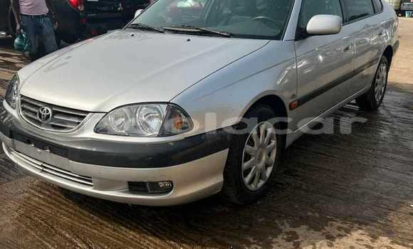 Comprar Usado Toyota Avensis Outro Carro em Luanda em Luanda Province