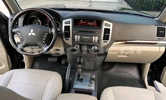 Buy Used Mitsubishi Pajero Black Car in Luanda in Luanda Province Buy Used Mitsubishi Pajero Black Car in Luanda in Luanda Province