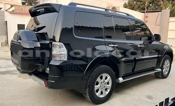 Buy Used Mitsubishi Pajero Black Car in Luanda in Luanda Province Buy Used Mitsubishi Pajero Black Car in Luanda in Luanda Province