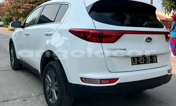 Buy Used Kia Sportage White Car in Luanda in Luanda Province Buy Used Kia Sportage White Car in Luanda in Luanda Province
