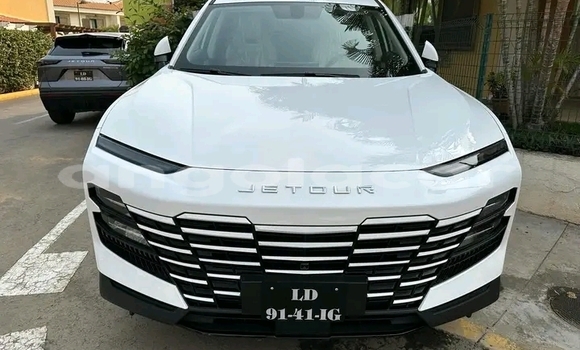 Comprar Usado JAC J2 (Yueyue) Vermelho Carro em Luanda em Luanda Province Comprar Usado JAC J2 (Yueyue) Vermelho Carro em Luanda em Luanda Province