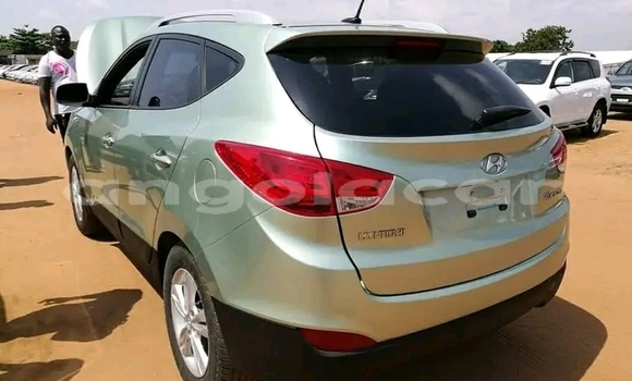 Buy Used Hyundai Tucson White Car in Luanda in Luanda Province Buy Used Hyundai Tucson White Car in Luanda in Luanda Province