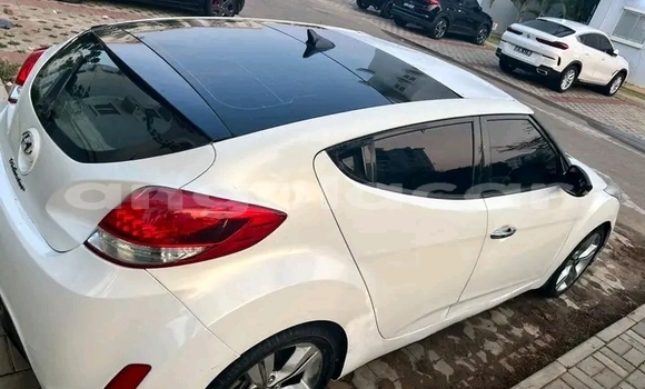 Comprar Usado Hyundai Veloster Branco Carro em Luanda em Luanda Province Comprar Usado Hyundai Veloster Branco Carro em Luanda em Luanda Province