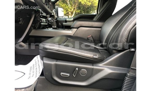 Comprar Importar Ford Club Wagon Branco Carro em Import - Dubai em Bengo Province Comprar Importar Ford Club Wagon Branco Carro em Import - Dubai em Bengo Province