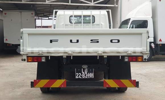 Buy Used Mitsubishi i White Car in Luanda in Luanda Province Buy Used Mitsubishi i White Car in Luanda in Luanda Province