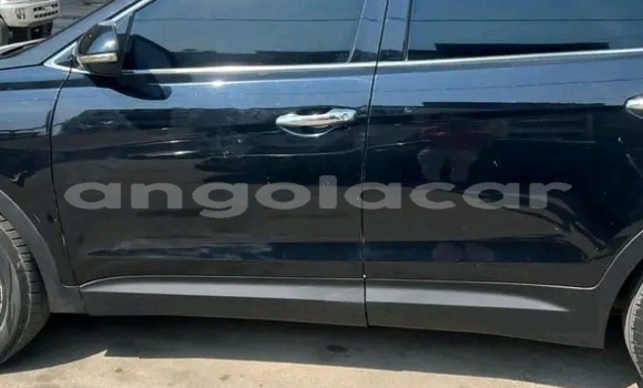 Buy Used Hyundai Santa Fe Black Car in Luanda in Luanda Province Buy Used Hyundai Santa Fe Black Car in Luanda in Luanda Province
