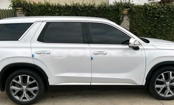 Comprar Usado Hyundai Coupé Branco Carro em Luanda em Luanda Province Comprar Usado Hyundai Coupé Branco Carro em Luanda em Luanda Province