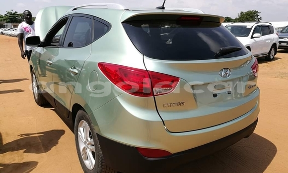 Buy Used Hyundai Tucson Green Car in Luanda in Luanda Province Buy Used Hyundai Tucson Green Car in Luanda in Luanda Province