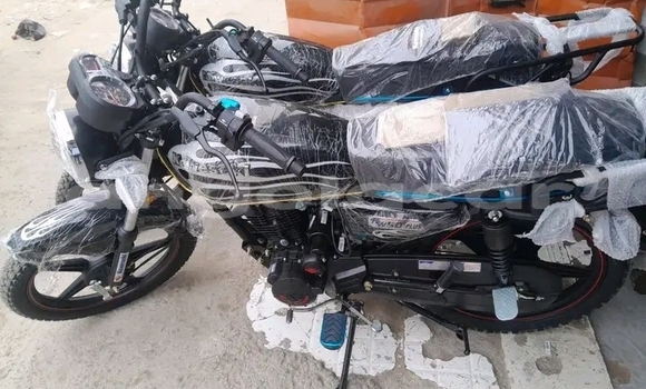 Comprar Usado Baltijas Dzips BD-1322 Outro Carro em Luanda em Luanda Province Comprar Usado Baltijas Dzips BD-1322 Outro Carro em Luanda em Luanda Province