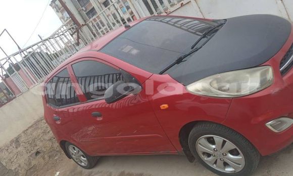 Comprar Usado Hyundai i10 Vermelho Carro em Luanda em Luanda Province Comprar Usado Hyundai i10 Vermelho Carro em Luanda em Luanda Province