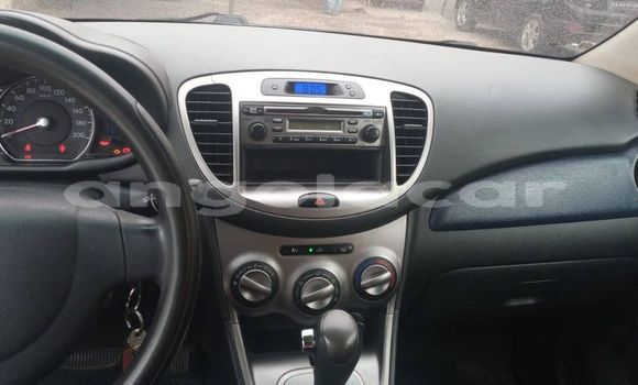 Comprar Usado Hyundai i10 Vermelho Carro em Luanda em Luanda Province Comprar Usado Hyundai i10 Vermelho Carro em Luanda em Luanda Province