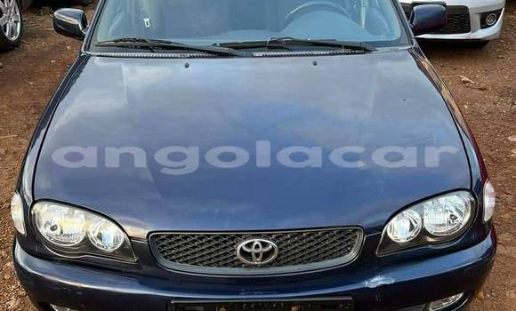 Comprar Usado Toyota Corolla Azul Carro em Luanda em Luanda Province