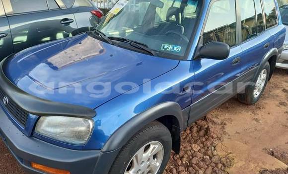 Comprar Usado Toyota RAV4 Azul Carro em Luanda em Luanda Province Comprar Usado Toyota RAV4 Azul Carro em Luanda em Luanda Province