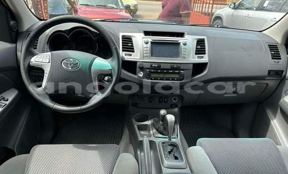 Comprar Usado Toyota Hilux Preto Carro em Luanda em Luanda Province Comprar Usado Toyota Hilux Preto Carro em Luanda em Luanda Province