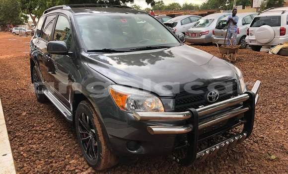 Buy Used Toyota RAV4 Black Car in Luanda in Luanda Province Buy Used Toyota RAV4 Black Car in Luanda in Luanda Province