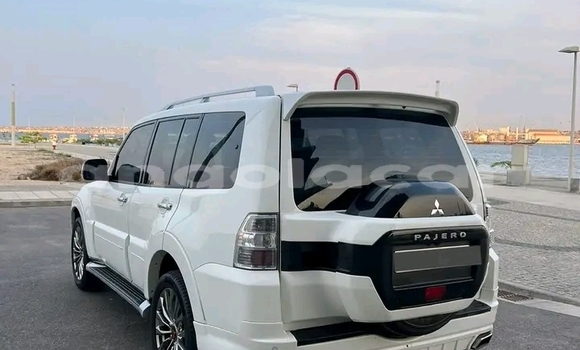 Comprar Usado Mitsubishi Pajero Branco Carro em Luanda em Luanda Province Comprar Usado Mitsubishi Pajero Branco Carro em Luanda em Luanda Province