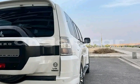 Comprar Usado Mitsubishi Pajero Branco Carro em Luanda em Luanda Province Comprar Usado Mitsubishi Pajero Branco Carro em Luanda em Luanda Province