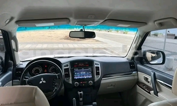 Comprar Usado Mitsubishi Pajero Branco Carro em Luanda em Luanda Province Comprar Usado Mitsubishi Pajero Branco Carro em Luanda em Luanda Province