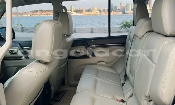 Comprar Usado Mitsubishi Pajero Branco Carro em Luanda em Luanda Province Comprar Usado Mitsubishi Pajero Branco Carro em Luanda em Luanda Province
