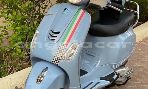 Buy Used Vespa LX Blue Bike in Luanda in Luanda Province Buy Used Vespa LX Blue Bike in Luanda in Luanda Province
