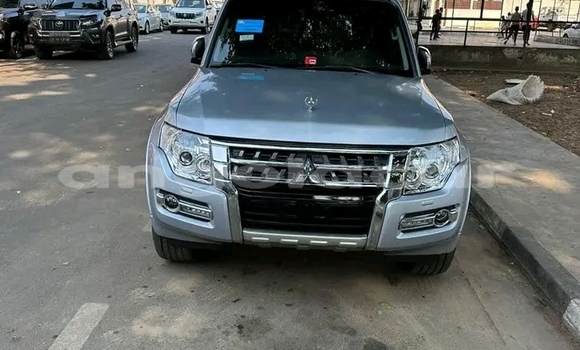 Buy Used Mitsubishi Pajero Other Car in Luanda in Luanda Province Buy Used Mitsubishi Pajero Other Car in Luanda in Luanda Province